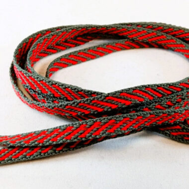 Polyesterová šnúrka TYP  PLOCHÁ MIX - 80cm